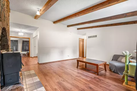 Living - 111 Bobcat Ct, Forsyth, MO 65653 photo 2 of 4