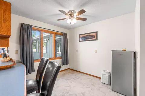 Dining - 111 Bobcat Ct, Forsyth, MO 65653 photo 3 of 3