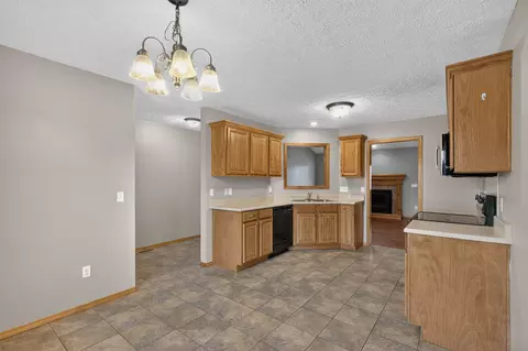 1102 E Chesapeake Dr, Ozark, MO 65721 photo 9