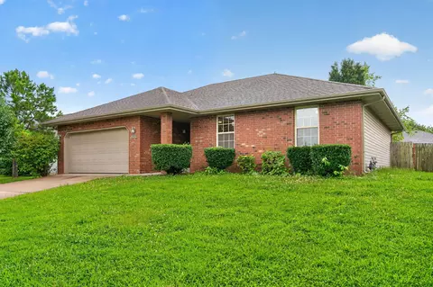1102 E Chesapeake Dr, Ozark, MO 65721 photo 2