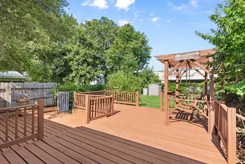 Exterior - 438 S Belcrest Ave, Springfield, MO 65802 photo 6 of 10