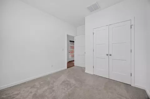 Bedroom - 3939 E Appledore Ct, Brookline, MO 65619 photo 4 of 5