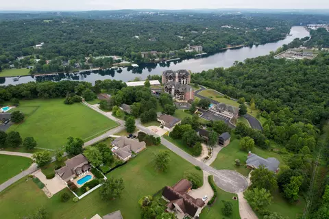 View/Area - 3103 Riverstone Dr, Branson, MO 65616 photo 5 of 7