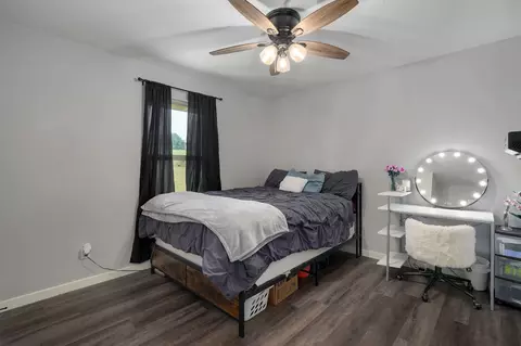 Bedroom - 742 Azalea Ln, Clever, MO 65631 photo 4 of 4