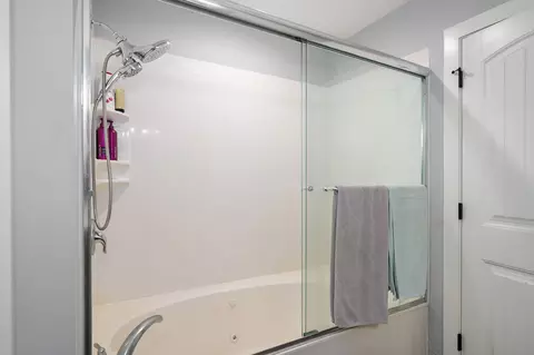 Bath - 742 Azalea Ln, Clever, MO 65631 photo 2 of 4