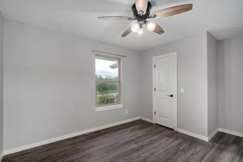 Bedroom - 742 Azalea Ln, Clever, MO 65631 photo 3 of 3