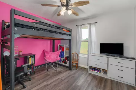Bedroom - 742 Azalea Ln, Clever, MO 65631 photo 3 of 4