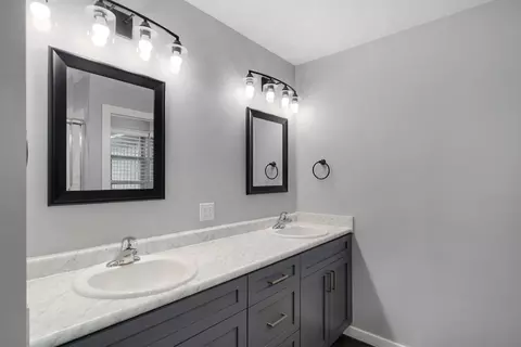 Bath - 742 Azalea Ln, Clever, MO 65631 photo 1 of 4