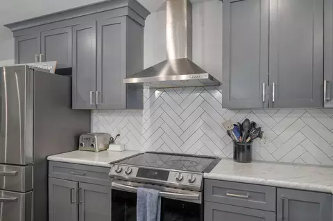 Kitchen - 742 Azalea Ln, Clever, MO 65631 photo 5 of 5