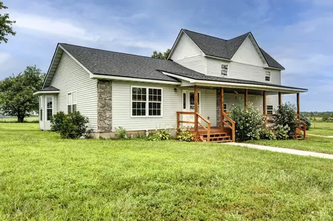 Exterior - 26982 State Highway 38, Marshfield, MO 65706 photo 3 of 13