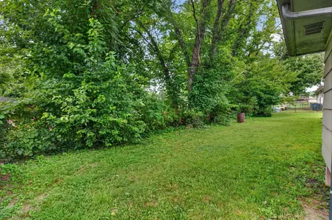 Exterior - 600 Shelton Ave, Ava, MO 65608 photo 5 of 7