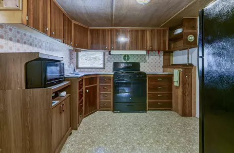 Kitchen - 19481 Big Creek Rd, Shell Knob, MO 65747 photo 1 of 1