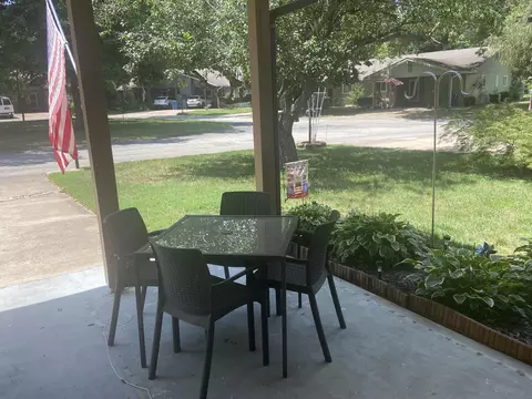 Exterior - 25 Oak Ct, Branson, MO 65616 photo 3 of 13