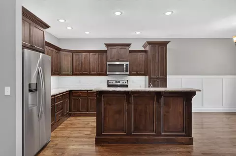 Kitchen - 831 N Grapevine Rd, Springfield, MO 65802 photo 3 of 3