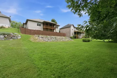 Exterior - 831 N Grapevine Rd, Springfield, MO 65802 photo 11 of 15