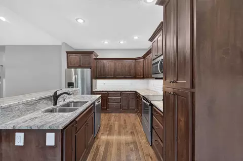 Kitchen - 831 N Grapevine Rd, Springfield, MO 65802 photo 2 of 3