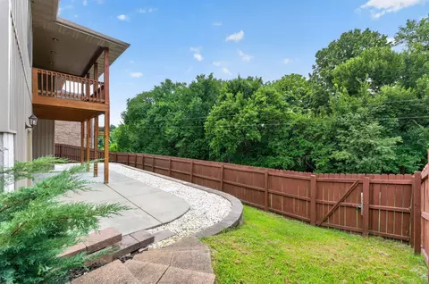 Exterior - 831 N Grapevine Rd, Springfield, MO 65802 photo 9 of 15