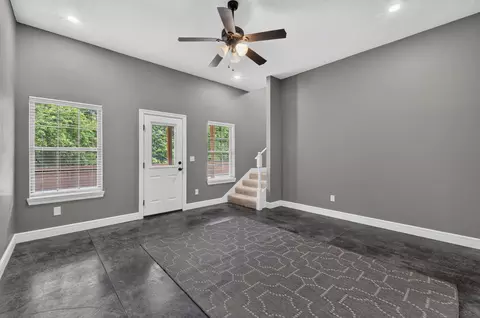 Living - 831 N Grapevine Rd, Springfield, MO 65802 photo 5 of 6
