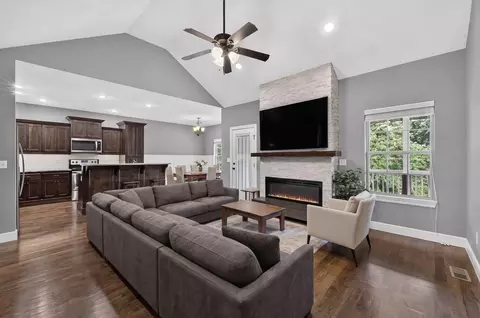 Other - 831 N Grapevine Rd, Springfield, MO 65802 photo 1 of 10