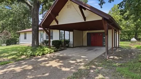 Exterior - 651 Plainview Dr, Houston, MO 65483 photo 3 of 4