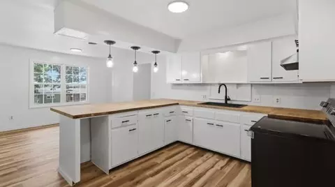 Kitchen - 651 Plainview Dr, Houston, MO 65483 photo 1 of 1