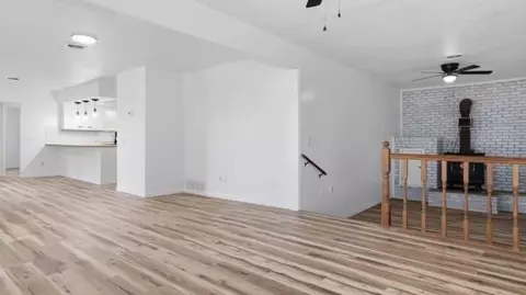 Living - 651 Plainview Dr, Houston, MO 65483 photo 3 of 7