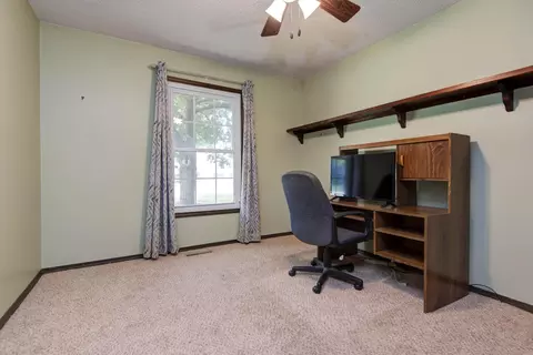 Bedroom - 2941 E Linwood St, Springfield, MO 65804 photo 2 of 3