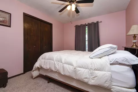 Bedroom - 2941 E Linwood St, Springfield, MO 65804 photo 3 of 3