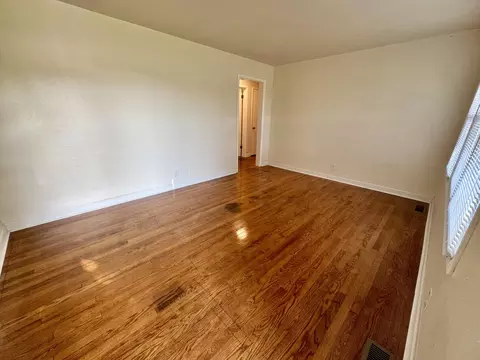 Living - 1755 S Montebello Ave, Springfield, MO 65807 photo 1 of 5