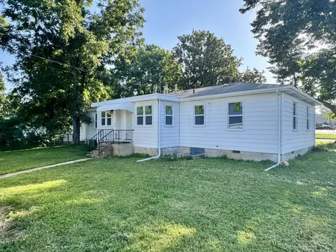 Exterior - 1755 S Montebello Ave, Springfield, MO 65807 photo 7 of 8