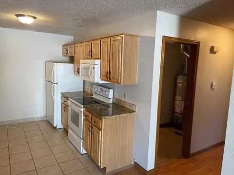Kitchen - 2733 S Hilton Ave, Springfield, MO 65807 photo 1 of 1