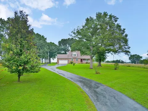 Exterior - 1645 E 425th Rd, Halfway, MO 65663 photo 8 of 10