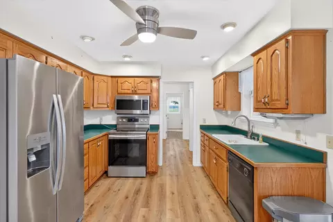 Kitchen - 1645 E 425th Rd, Halfway, MO 65663 photo 1 of 3