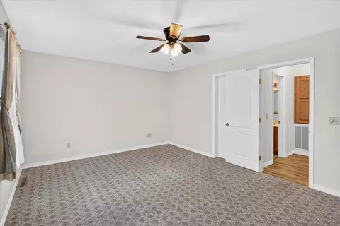 Bedroom - 1645 E 425th Rd, Halfway, MO 65663 photo 2 of 9