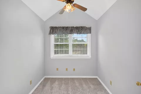 Bedroom - 1645 E 425th Rd, Halfway, MO 65663 photo 4 of 9