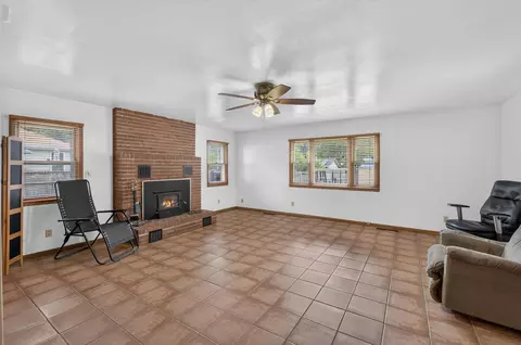 Living - 1124 S Bruce Ave, Springfield, MO 65804 photo 3 of 5