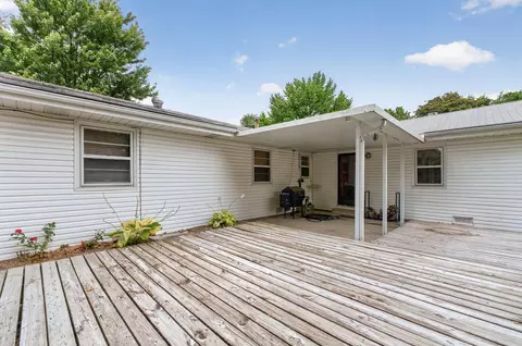 Exterior - 1124 S Bruce Ave, Springfield, MO 65804 photo 3 of 7