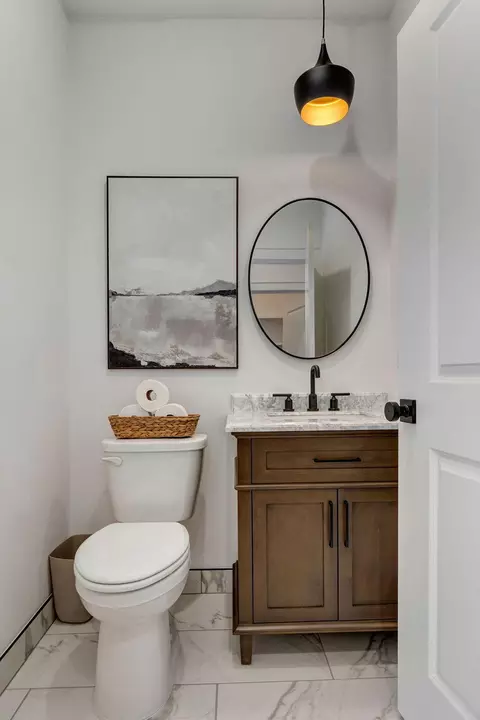 Bath - 2023 N Silver Charm Ave, Springfield, MO 65802 photo 1 of 8
