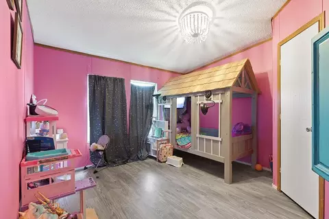 Bedroom - 3101 Farm Road 2165, Exeter, MO 65647 photo 2 of 4