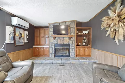 Living - 3101 Farm Road 2165, Exeter, MO 65647 photo 1 of 1