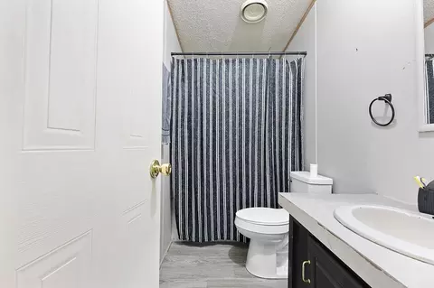 Bath - 3101 Farm Road 2165, Exeter, MO 65647 photo 1 of 3