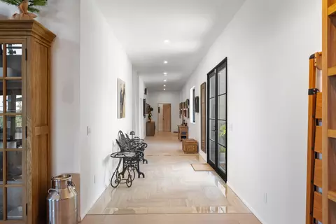 Entry Way - 10 Roll Top Cir, Cape Fair, MO 65624 photo 1 of 9