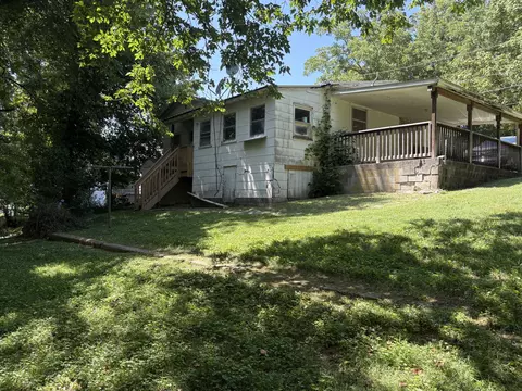 306 E Georgia St, Ozark, MO 65721 photo 2