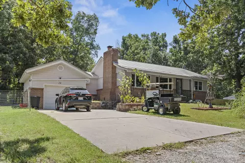 24 Dorsett Ln, Kimberling City, MO 65686