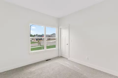 Bedroom - 210 E Clayton Ln, Republic, MO 65738 photo 5 of 5