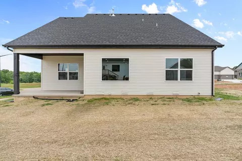 Exterior - 118 E Clayton Ln, Republic, MO 65738 photo 6 of 8