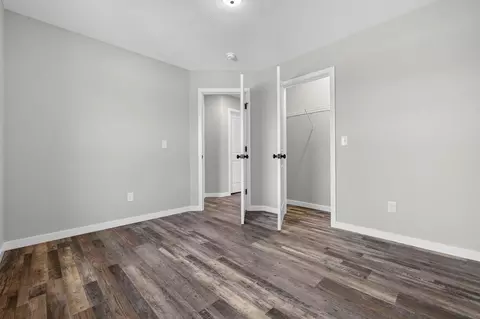 Entry Way - 421 Beavertail Rd, Ash Grove, MO 65604 photo 3 of 6