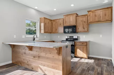 Kitchen - 421 Beavertail Rd, Ash Grove, MO 65604 photo 1 of 4