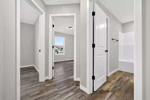 Entry Way - 421 Beavertail Rd, Ash Grove, MO 65604 photo 4 of 6