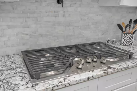 Kitchen - 5754 S Fair Oak Rd, Springfield, MO 65810 photo 8 of 8